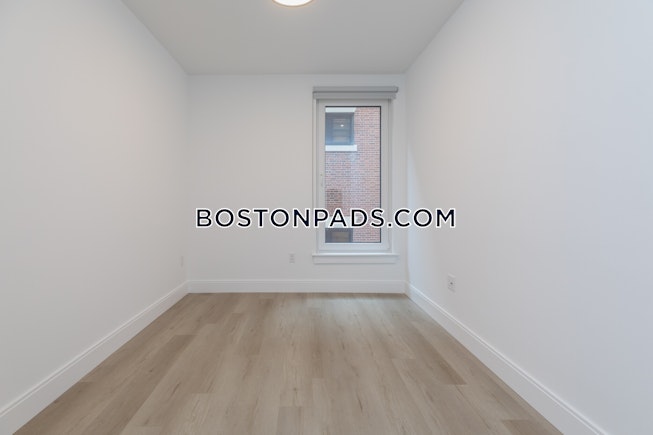 Boston - $2,800+ /mo