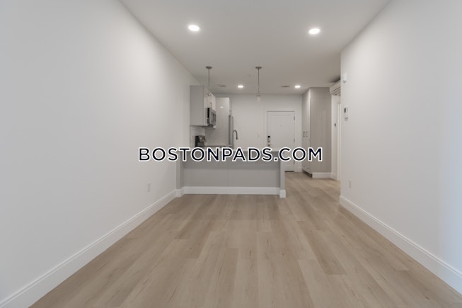 Boston - $2,800+ /mo