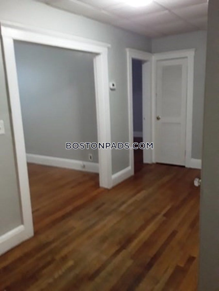 CHELSEA - 2 Beds, 1 Bath - Image 7