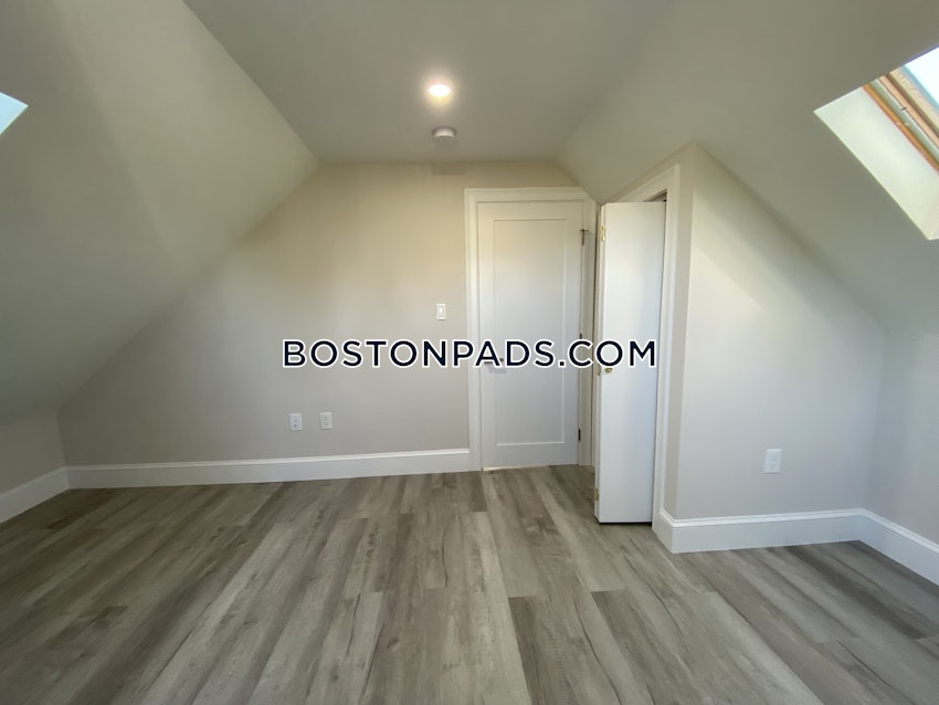 BOSTON - DORCHESTER/SOUTH BOSTON BORDER - 6 Beds, 4 Baths - Image 39