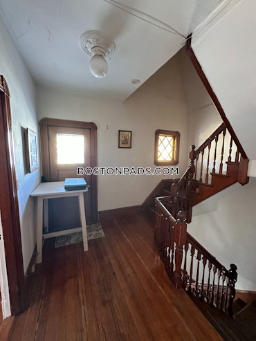 Somerville - 4 Beds, 2 Baths