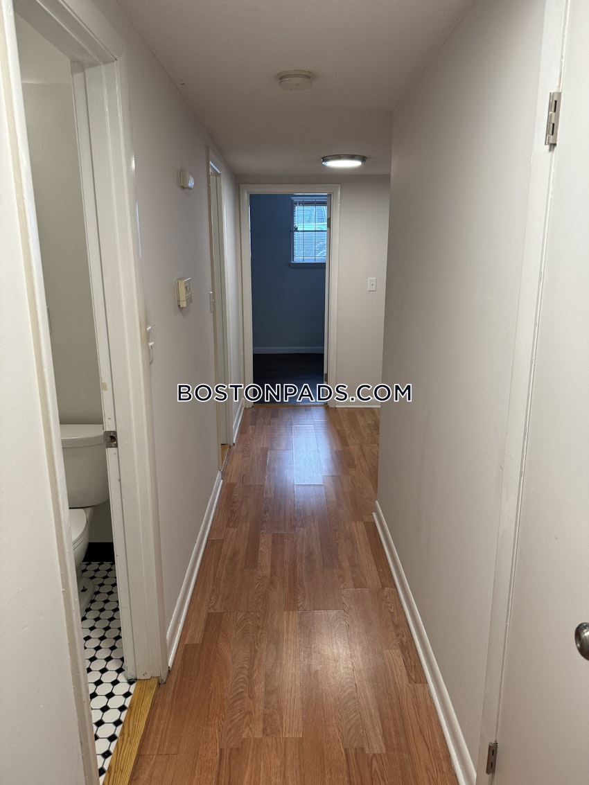 CAMBRIDGE - PORTER SQUARE - 3 Beds, 2 Baths - Image 23