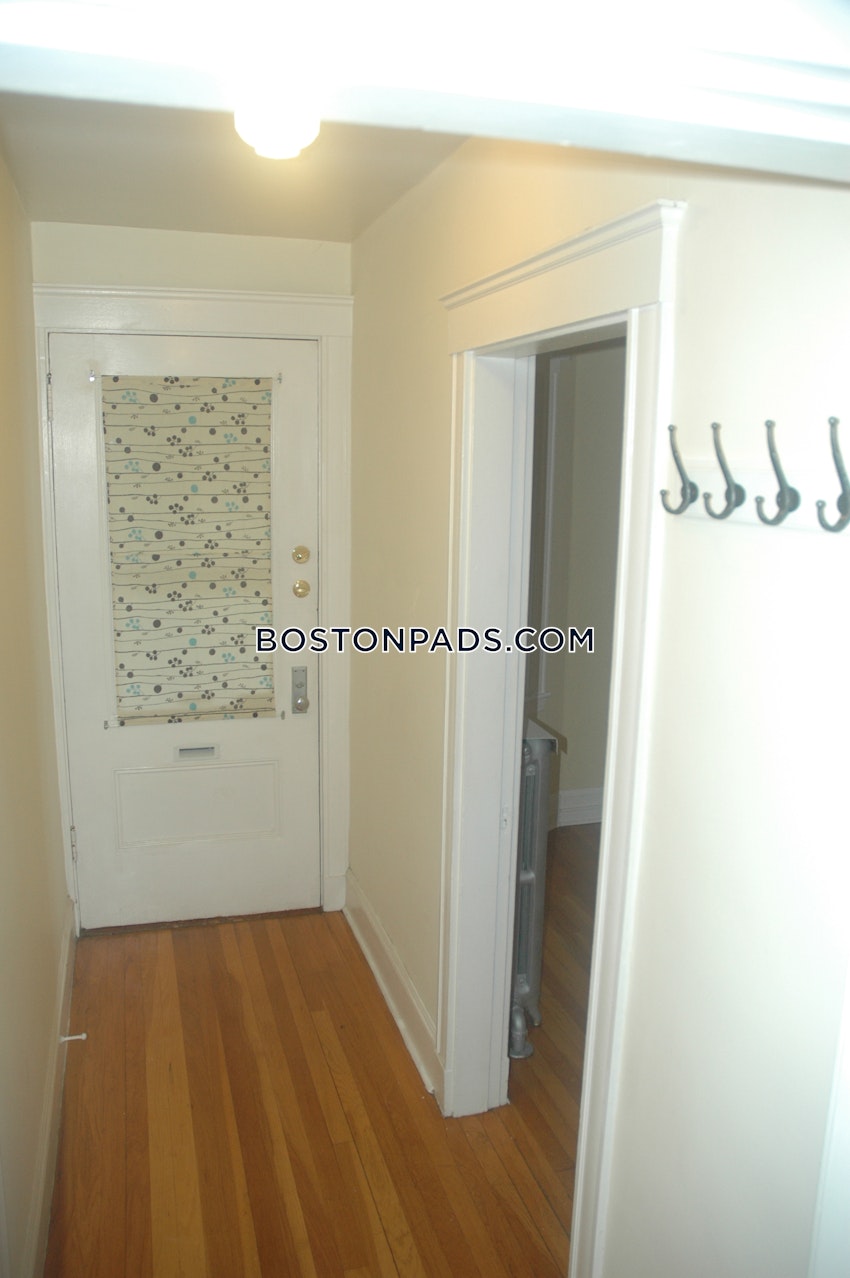 BOSTON - ROSLINDALE - 2 Beds, 1 Bath - Image 5