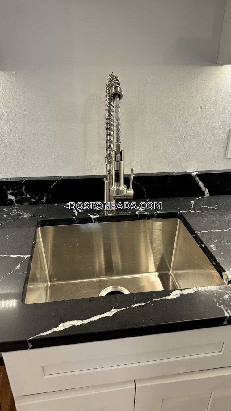 Farrington Ave., Boston