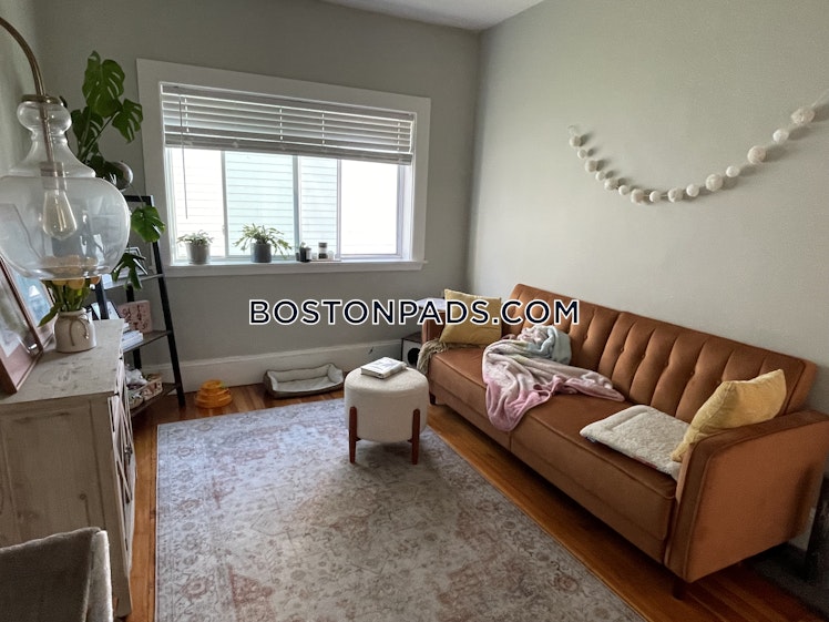 Hyde Park Ave., Boston