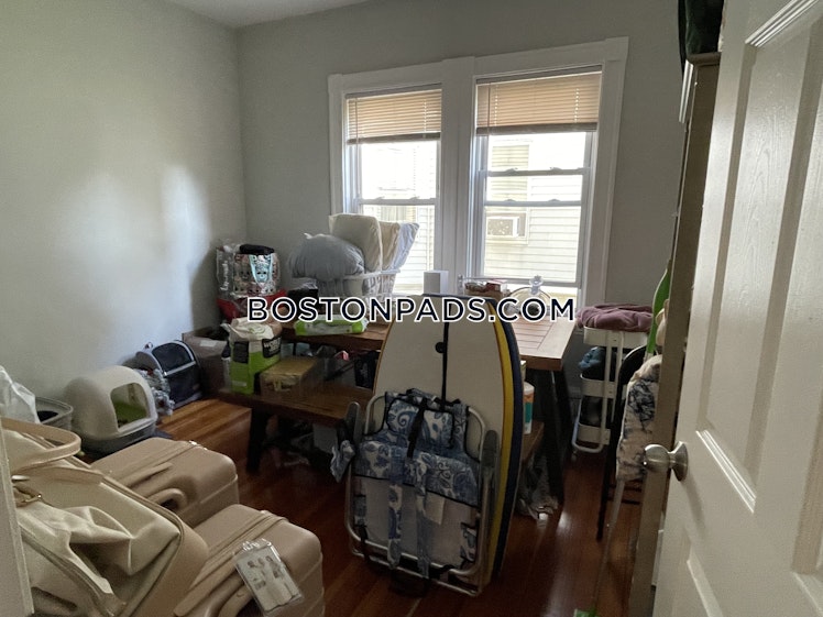 Hyde Park Ave., Boston