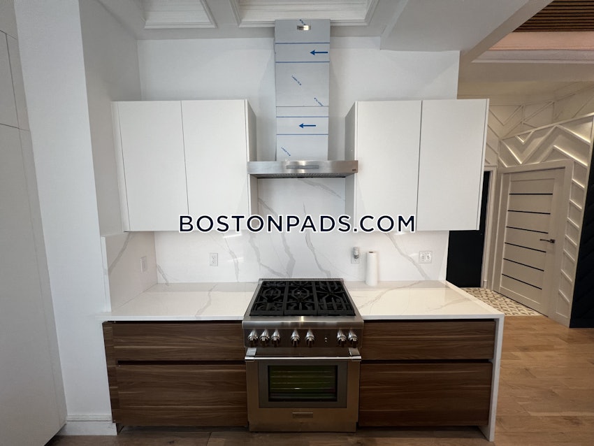 BOSTON - BACK BAY - 4 Beds, 3 Baths - Image 4