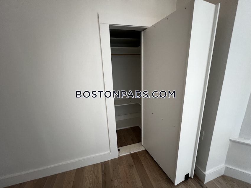 BOSTON - BACK BAY - 4 Beds, 3 Baths - Image 53