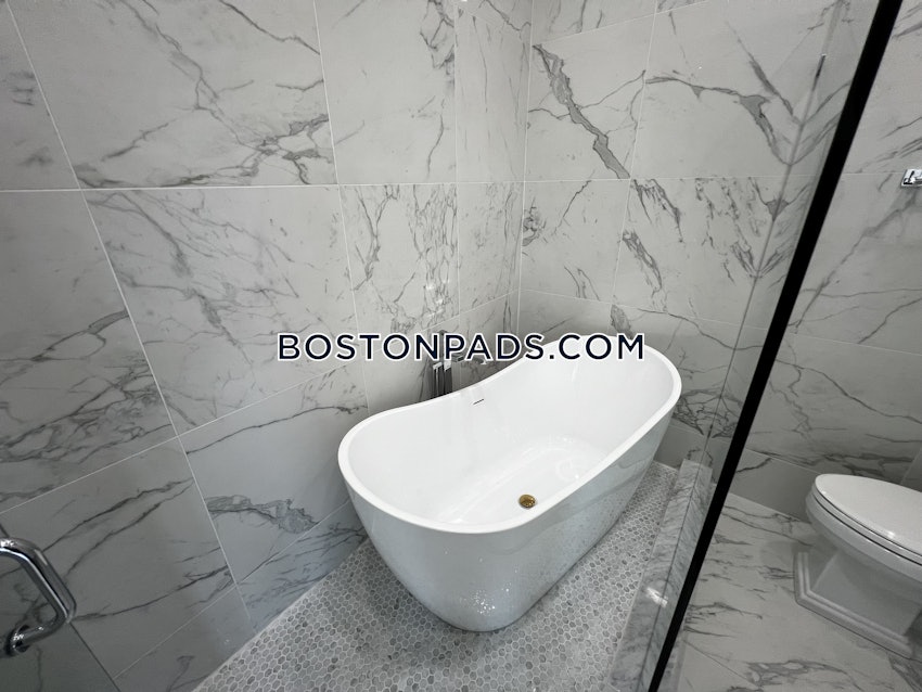 BOSTON - BACK BAY - 4 Beds, 3 Baths - Image 93