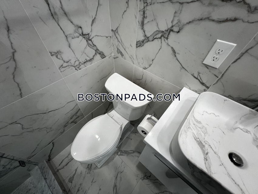BOSTON - BACK BAY - 4 Beds, 3 Baths - Image 42