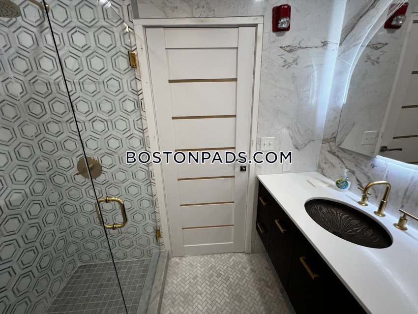 BOSTON - BACK BAY - 4 Beds, 3 Baths - Image 99
