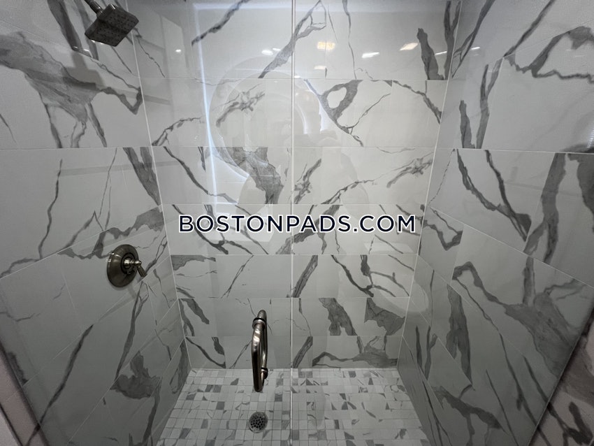 BOSTON - BACK BAY - 4 Beds, 3 Baths - Image 74