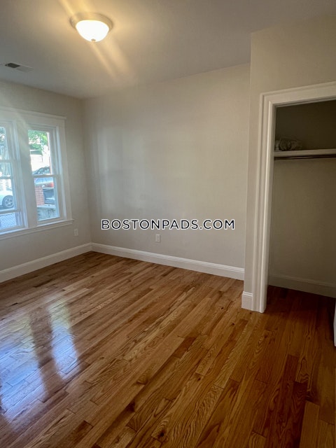 Verrill St. Boston photo 12