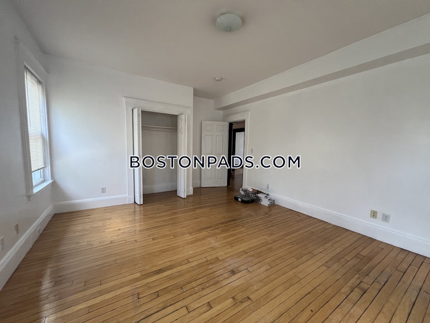 BOSTON - BRIGHTON - OAK SQUARE - 4 Beds, 2.5 Baths - Image 27