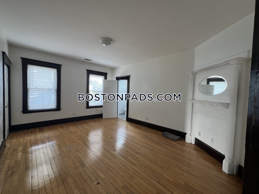 BOSTON - BRIGHTON - OAK SQUARE - 4 Beds, 2.5 Baths - Image 23