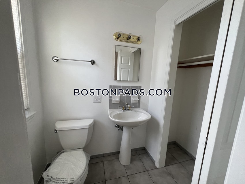 BOSTON - BRIGHTON - OAK SQUARE - 4 Beds, 2.5 Baths - Image 35