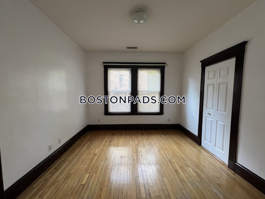 BOSTON - BRIGHTON - OAK SQUARE - 4 Beds, 2.5 Baths - Image 21