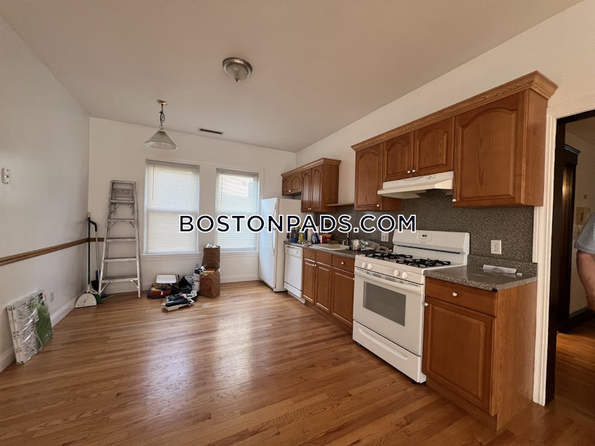 BOSTON - BRIGHTON - OAK SQUARE - 4 Beds, 2.5 Baths - Image 1