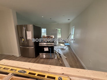 Boston - 3 Beds, 2 Baths