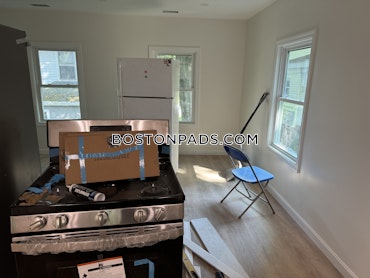 Boston - 3 Beds, 2 Baths