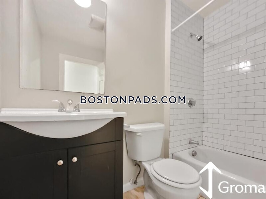BOSTON - CHARLESTOWN - 4 Beds, 3.5 Baths - Image 8