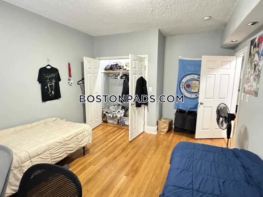 BOSTON - ALLSTON - 3 Beds, 2 Baths - Image 18
