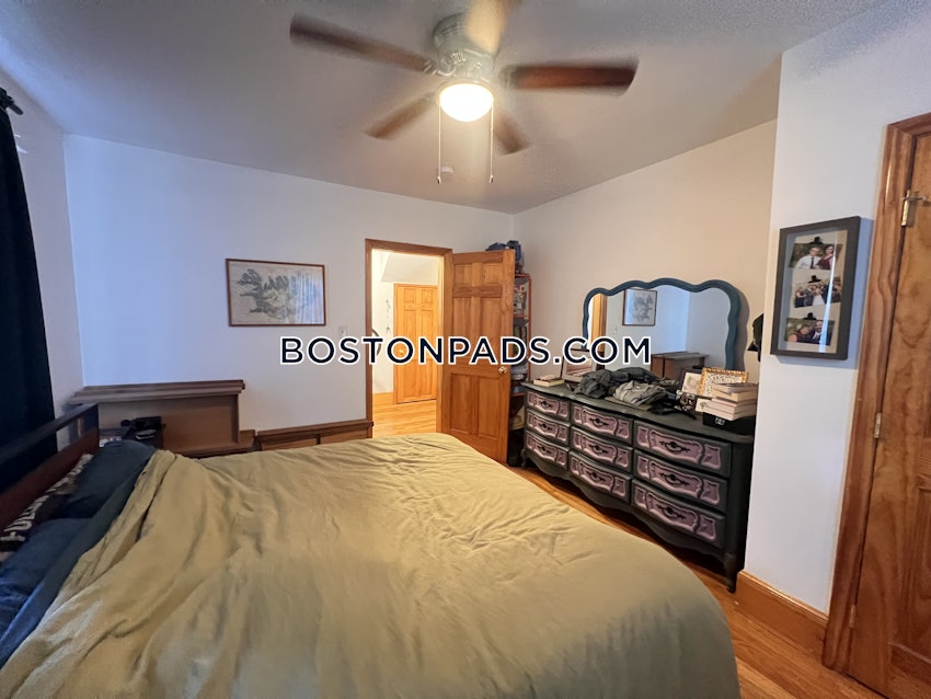 BOSTON - LOWER ALLSTON - 3 Beds, 2 Baths - Image 14