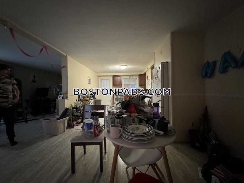 BOSTON - EAST BOSTON - MAVERICK - 3 Beds, 1 Bath - Image 7
