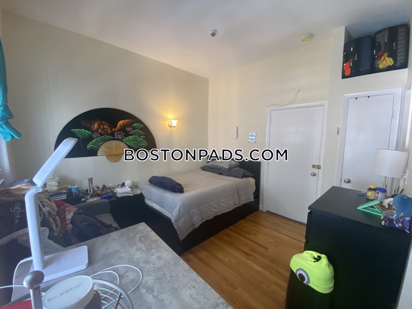 BOSTON - JAMAICA PLAIN - JAMAICA POND/PONDSIDE - Studio , 1 Bath - Image 15