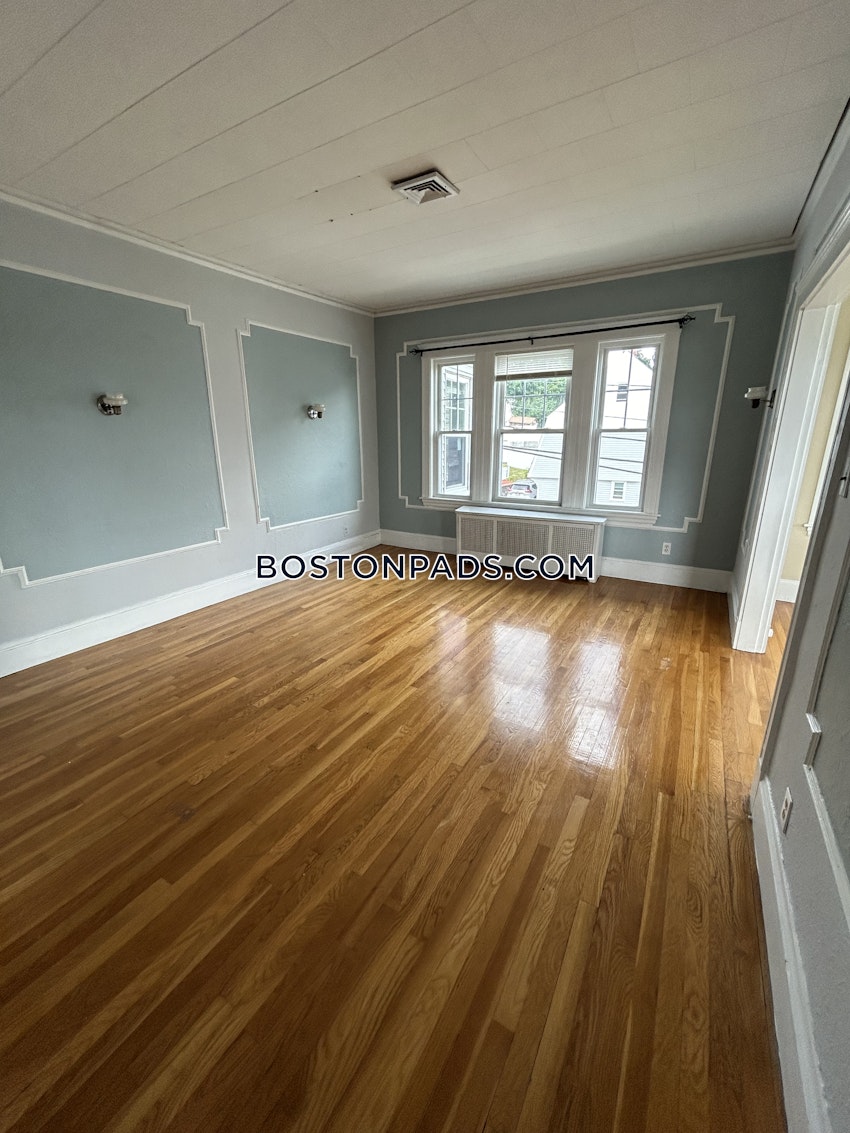 EVERETT - 3 Beds, 1 Bath - Image 37