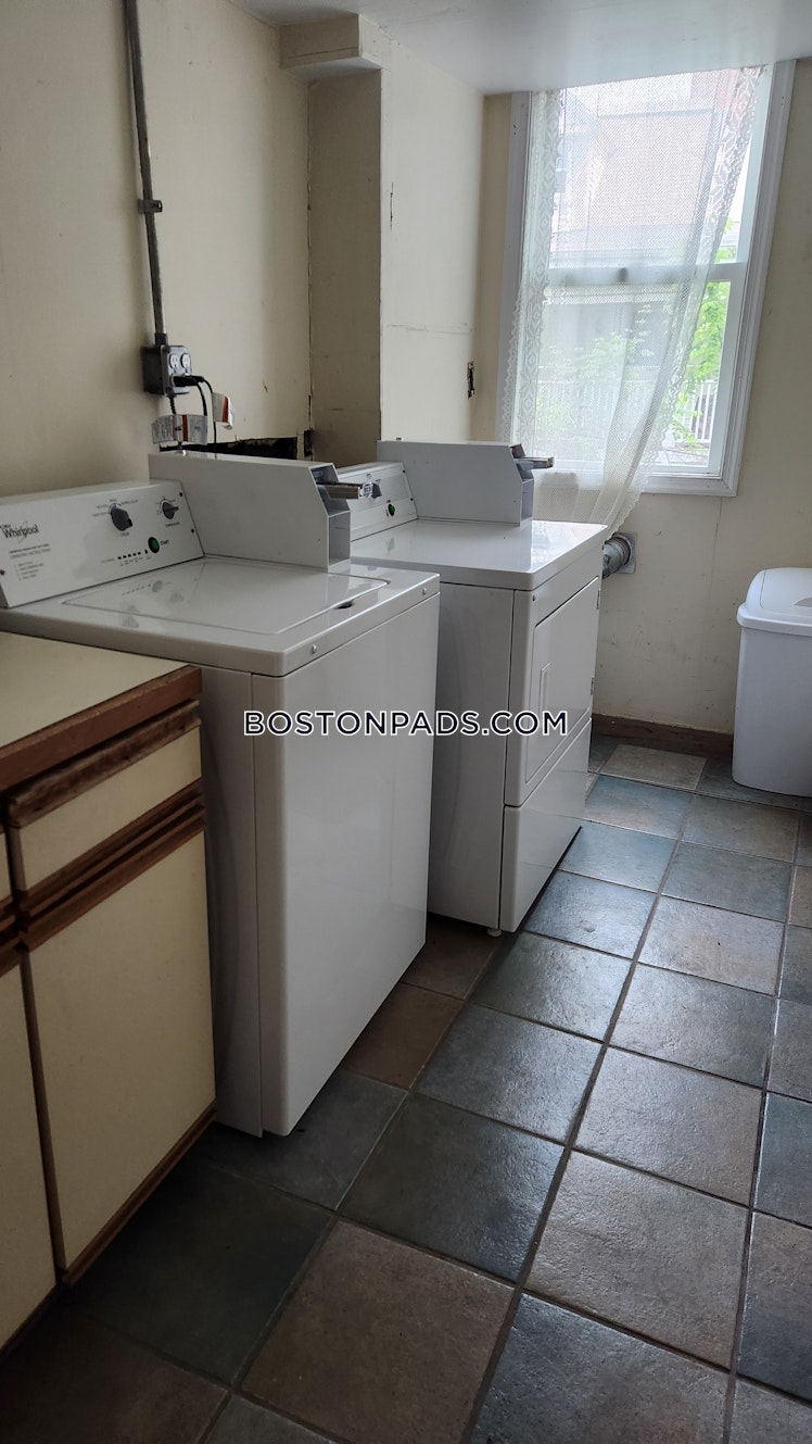 Winthrop Rd., Brookline