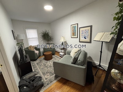 Medford Apartment for rent 2 Bedrooms 1 Bath  Tufts - $3,250 No Fee