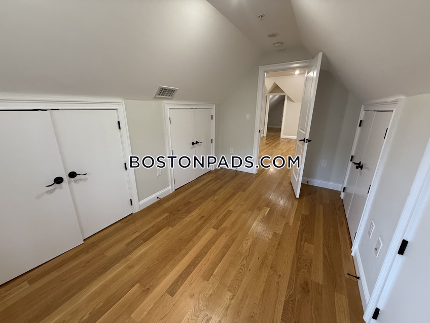 Boston - $4,100+ /month