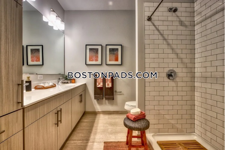 Revere Beach Pkwy, Everett