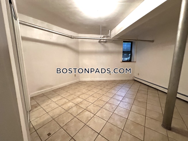 Boston - $3,150+ /mo