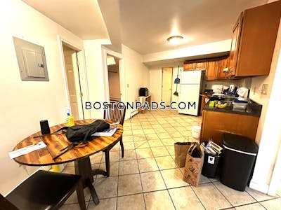 Brighton 3 Beds 2 Baths Boston - $3,150 No Fee