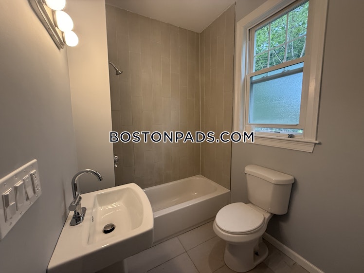 Townsend St., Boston