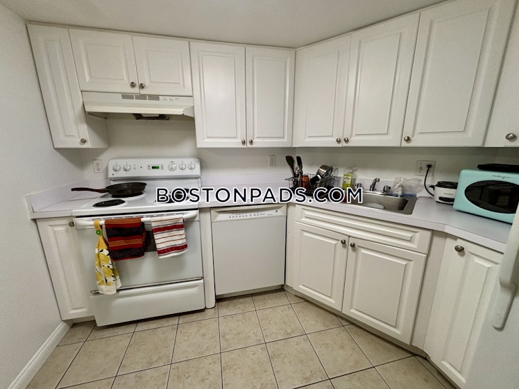 Beacon St., Brookline