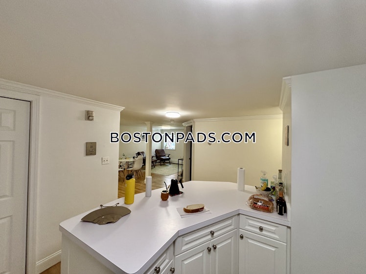 Beacon St., Brookline