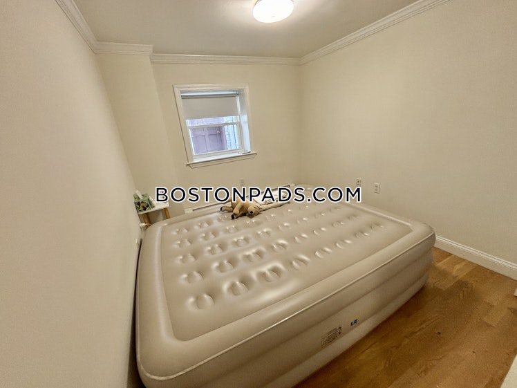 Beacon St., Brookline