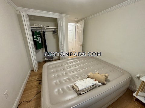 Beacon St. Brookline photo 10