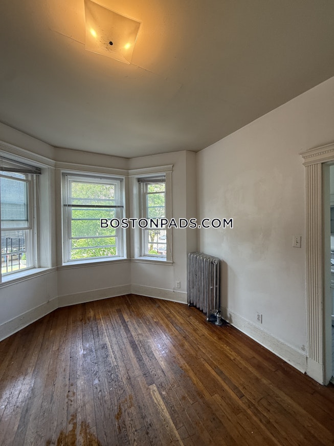 Boston - $2,250+ /mo