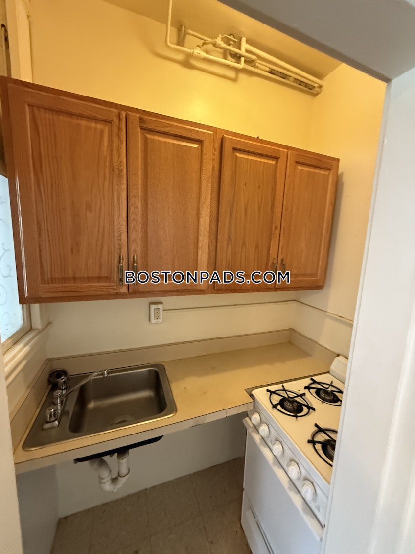 Boston - $2,250+ /month