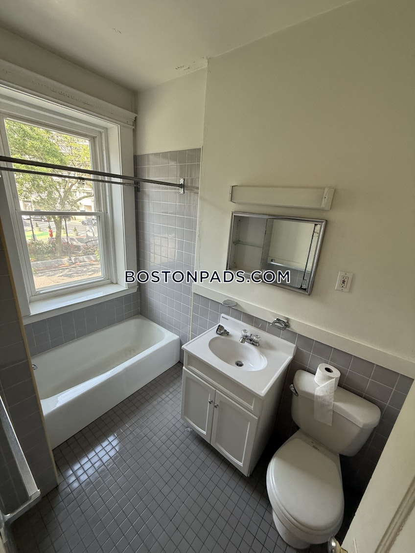 Boston - $2,250+ /month