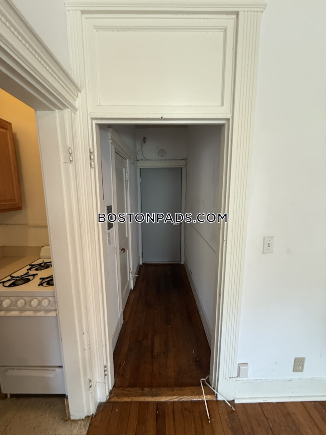 Boston - $2,250+ /mo