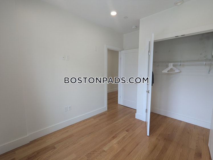 Colonial Ave., Boston