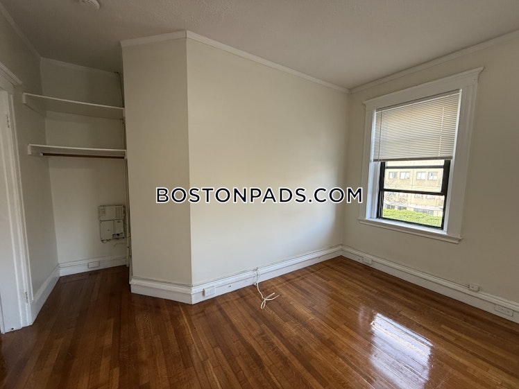 Washington St., Malden