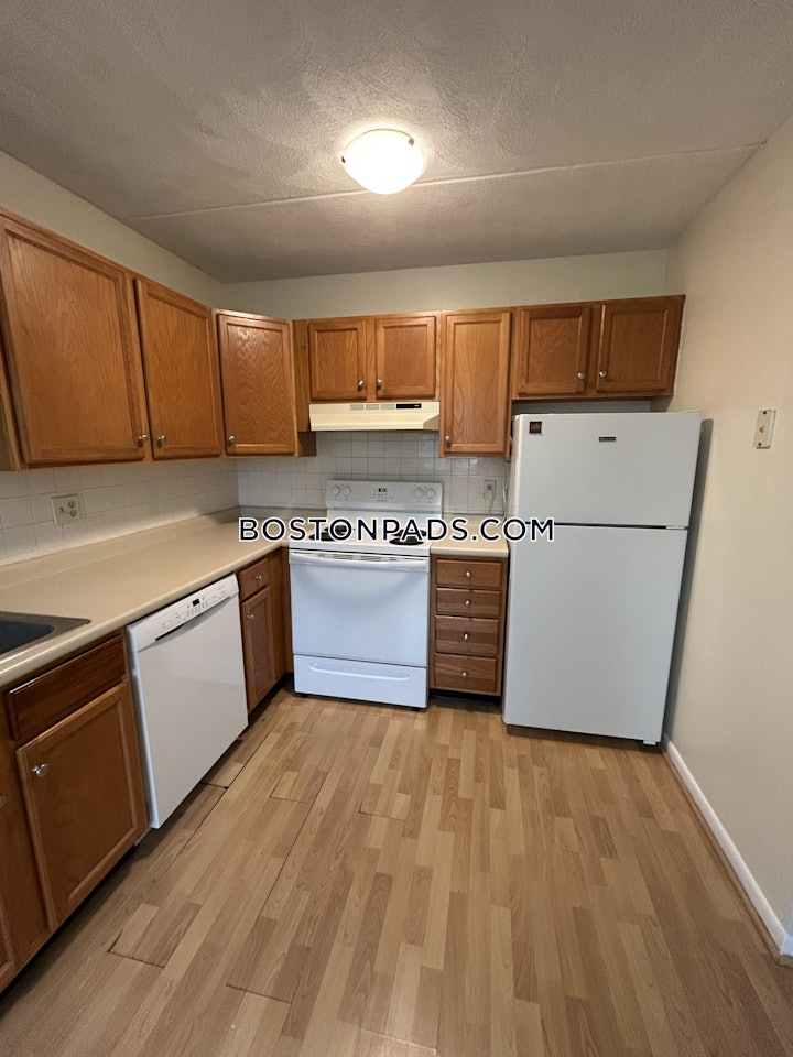 newton-apartment-for-rent-1-bedroom-1-bath-newtonville-2300-8027888 