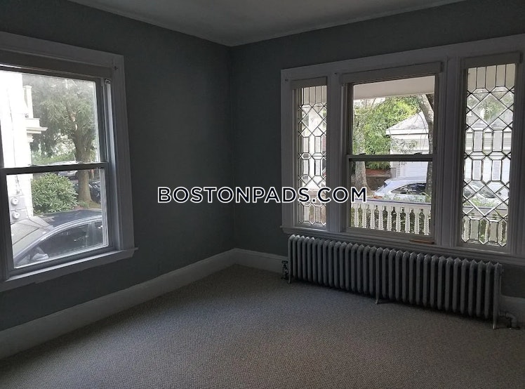 University Rd., Brookline