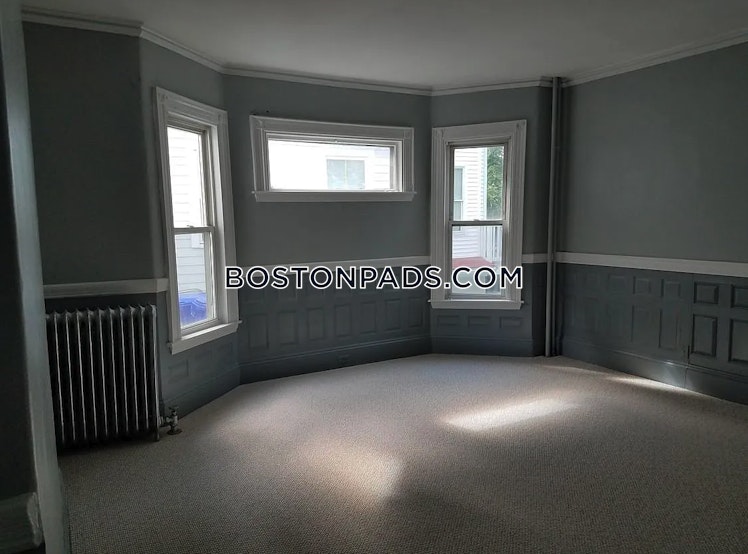 University Rd., Brookline